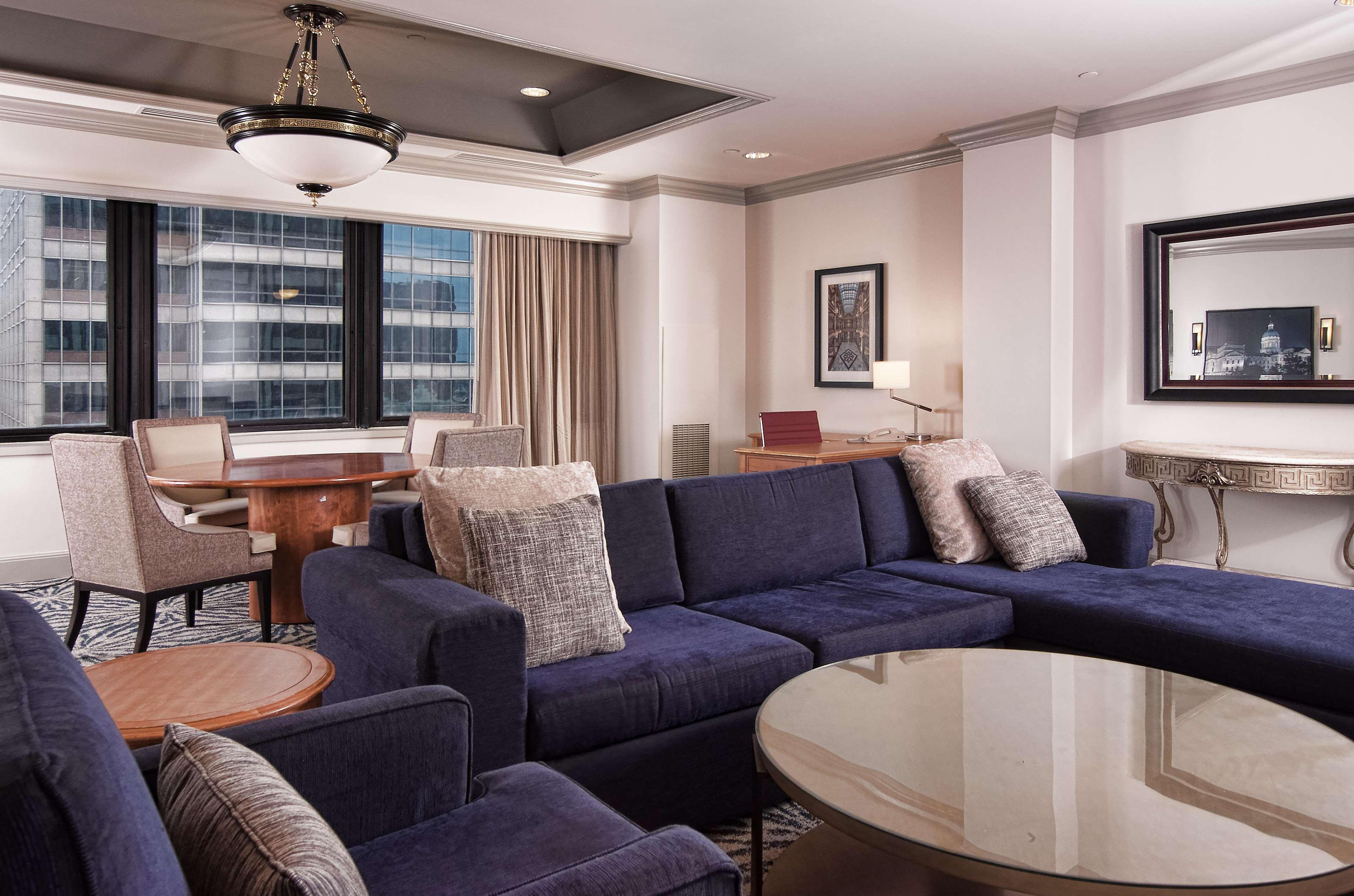 Hilton Indianapolis Hotel & Suites Εξωτερικό φωτογραφία