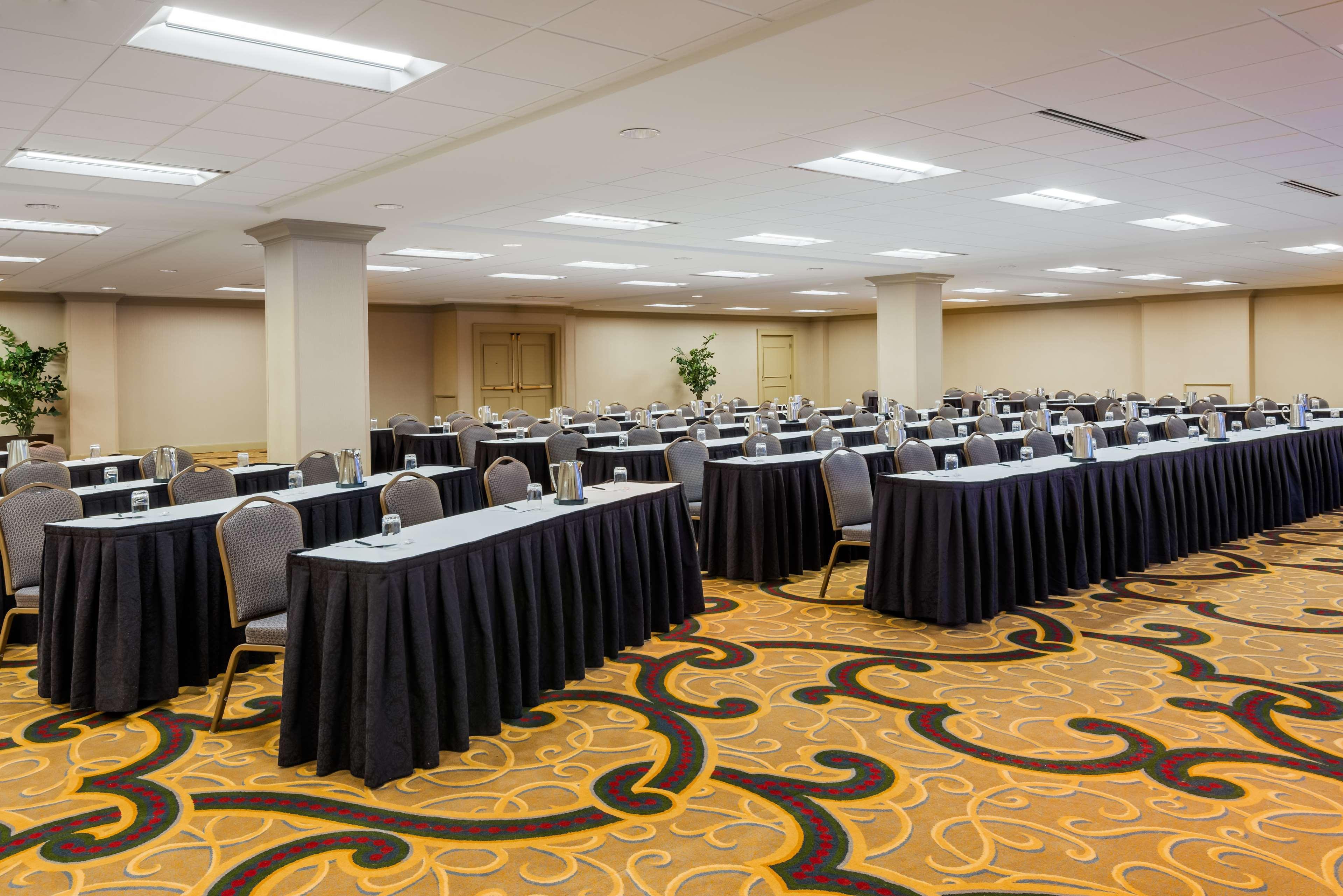 Hilton Indianapolis Hotel & Suites Εξωτερικό φωτογραφία