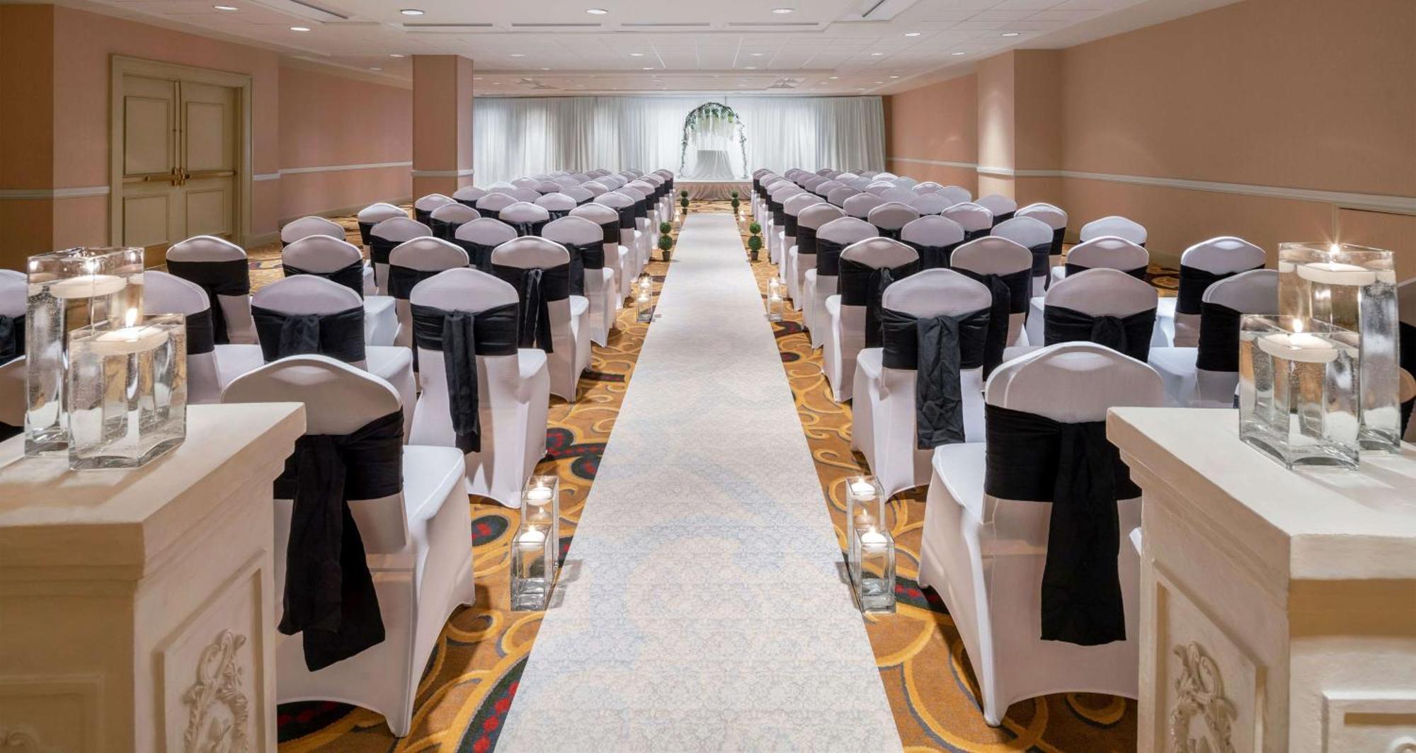 Hilton Indianapolis Hotel & Suites Εξωτερικό φωτογραφία