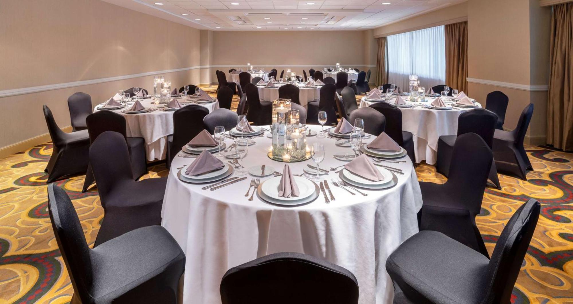 Hilton Indianapolis Hotel & Suites Εξωτερικό φωτογραφία