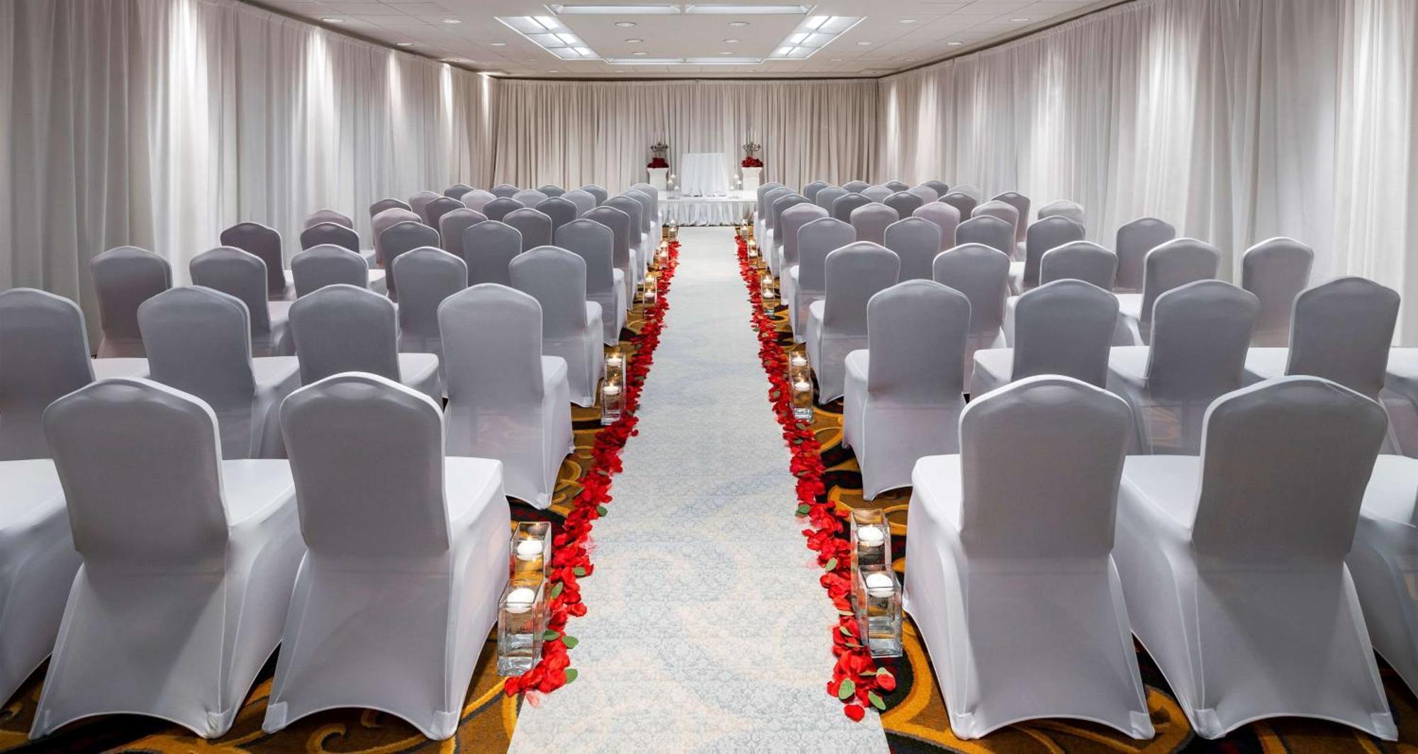 Hilton Indianapolis Hotel & Suites Εξωτερικό φωτογραφία