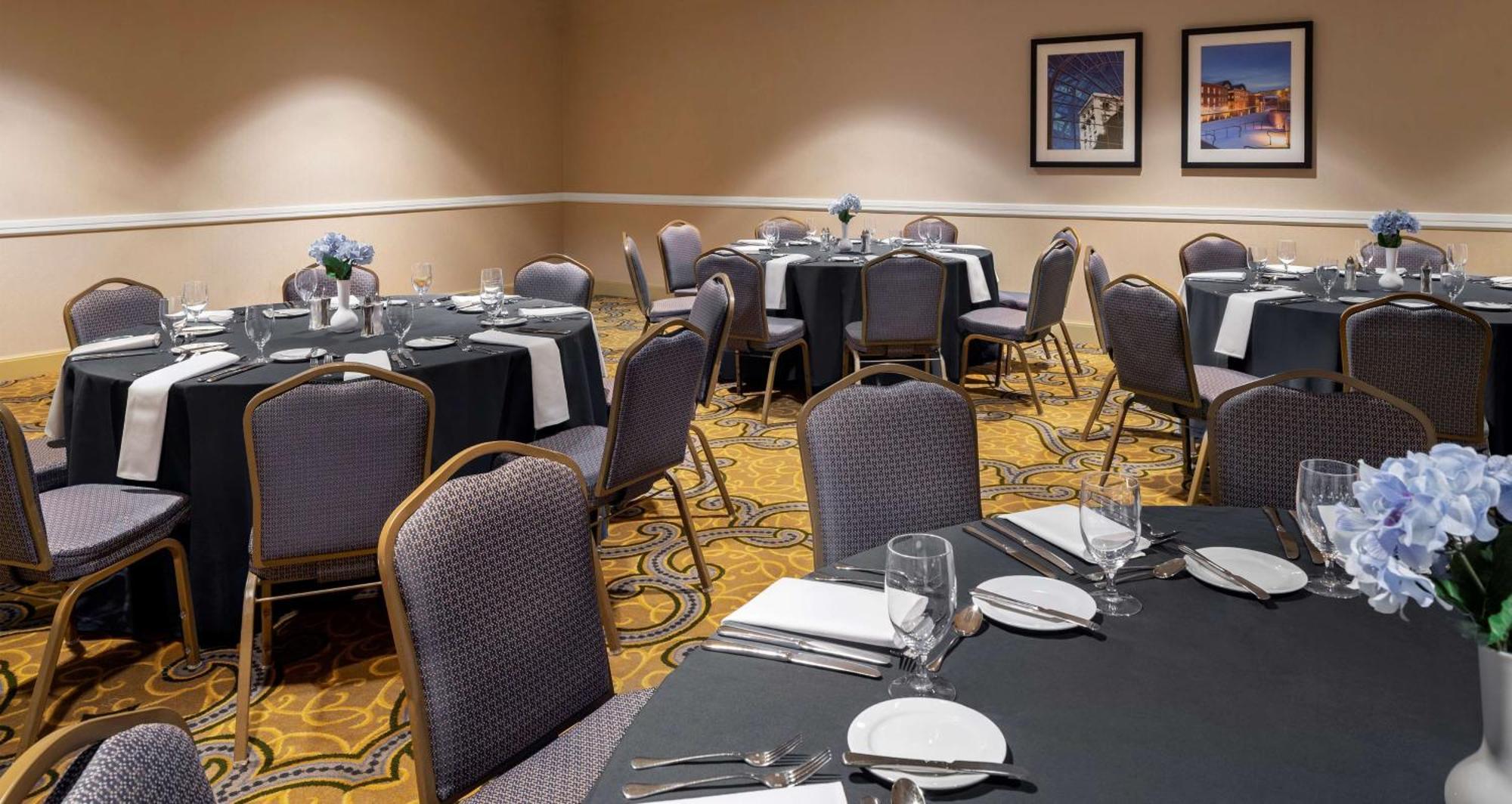Hilton Indianapolis Hotel & Suites Εξωτερικό φωτογραφία