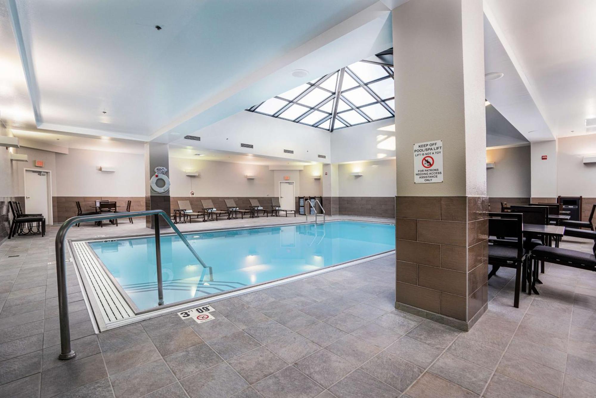 Hilton Indianapolis Hotel & Suites Εξωτερικό φωτογραφία